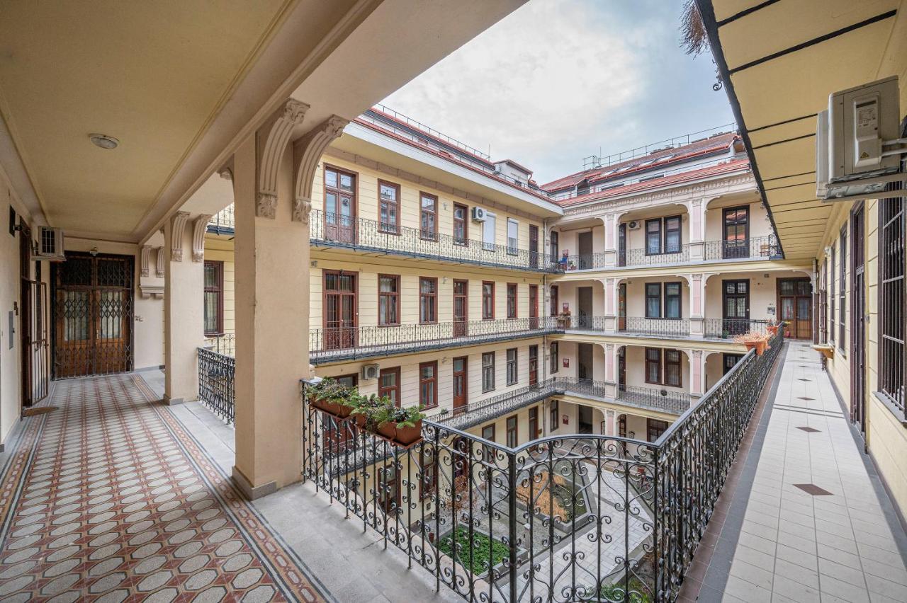 Corvin City Apartment By Nw Budapest Ngoại thất bức ảnh